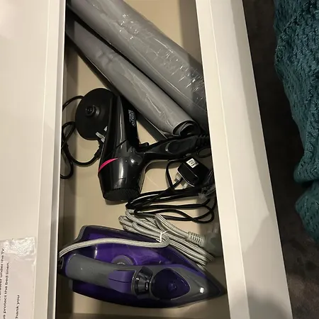 The Grove En-suite منزل للإقامة