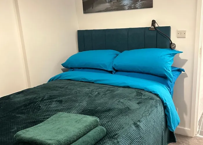 The Grove En-suite منزل للإقامة *